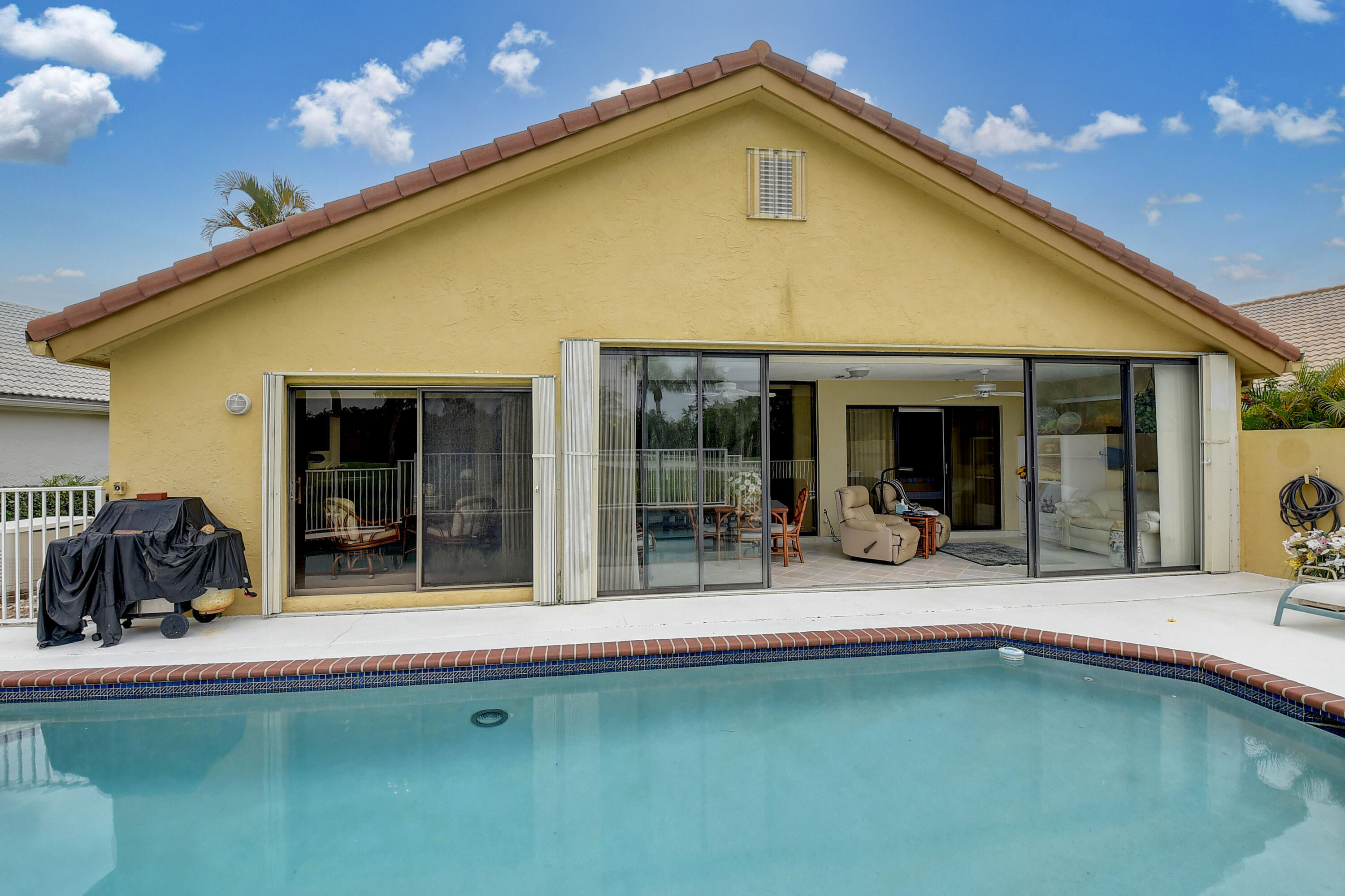 11228 Cloverleaf Circle Boca Raton, FL 33428 - Photo 23 of 54 Pool