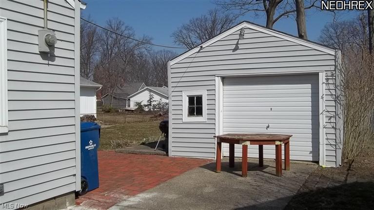 26904 Knickerbocker Road Bay Village, OH 44140 - Photo 13 of 15 Gallery Image 13