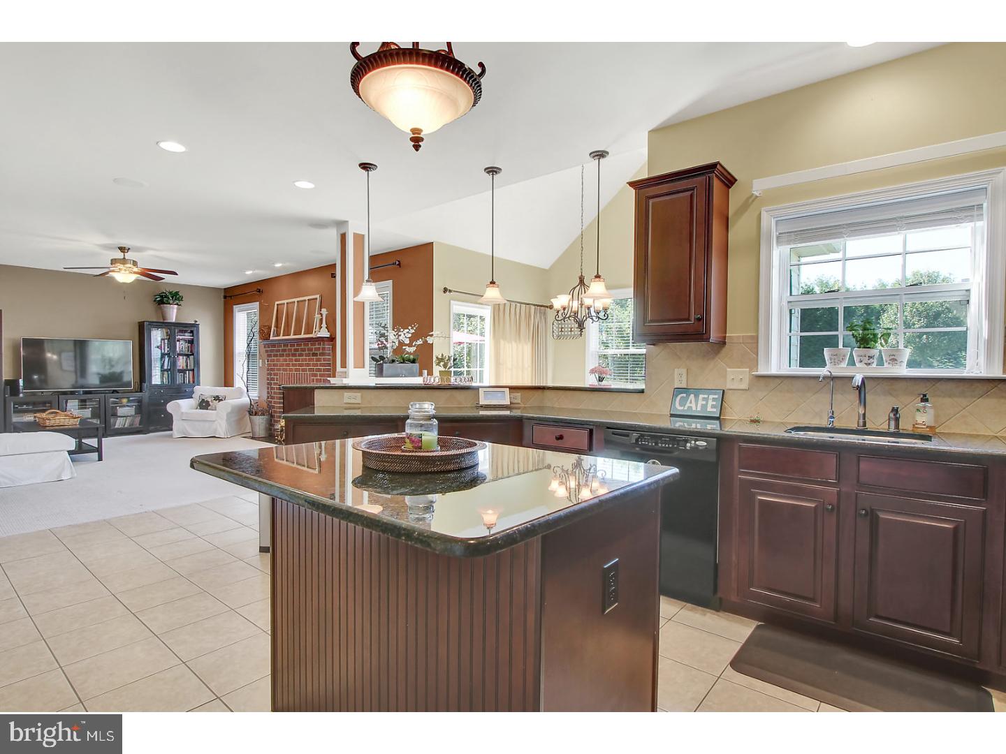 1402 Springhouse Road Reading, PA 19608 - Photo 13 of 25