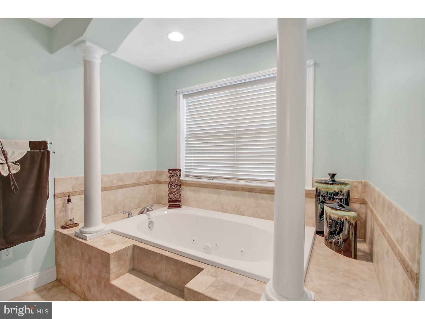 1402 Springhouse Road Reading, PA 19608 - Photo 18 of 25