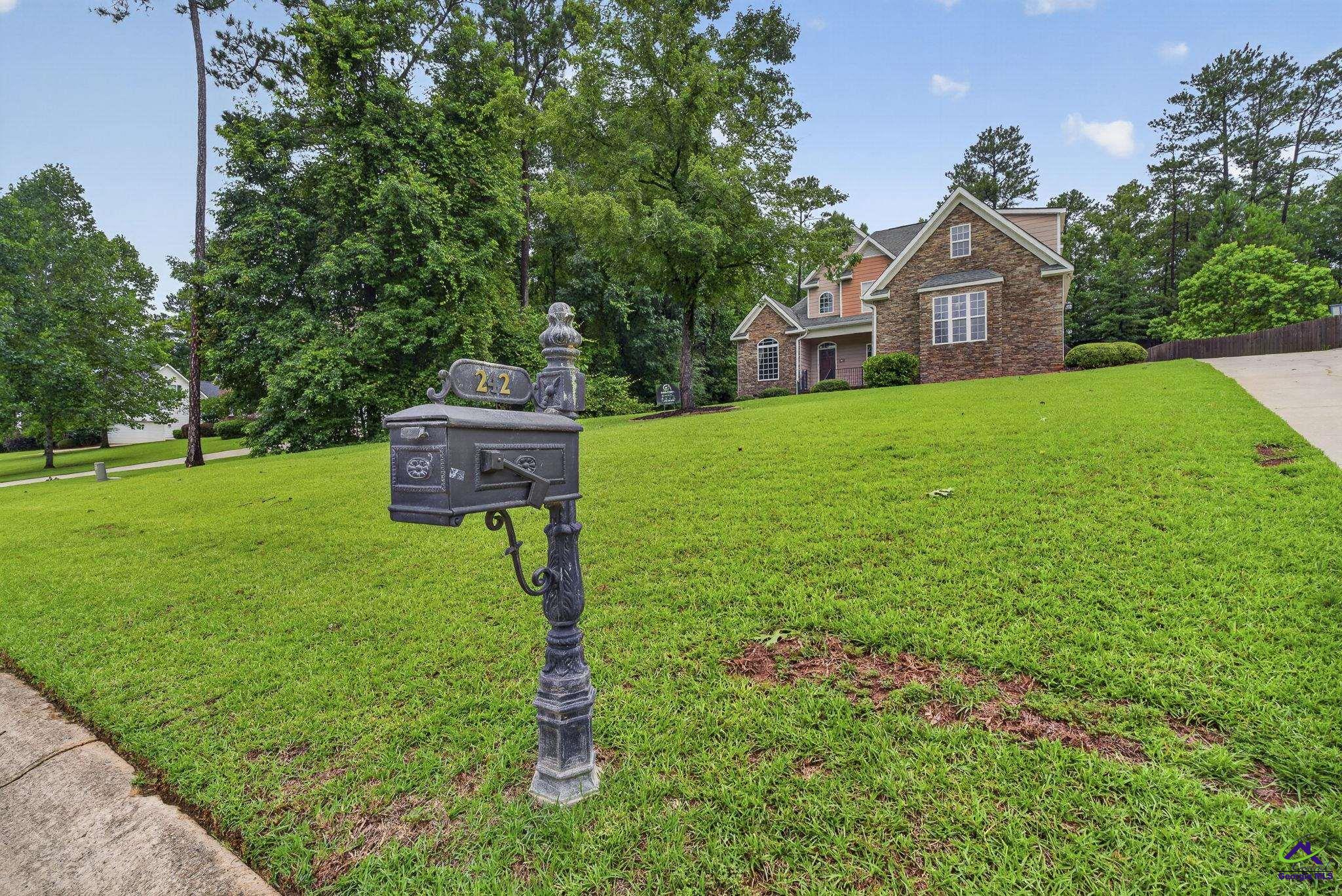 242 Carsons Walk Macon, GA 31206 - Photo 2 of 61