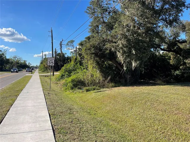$25,000 | 21086 Peachland Boulevard, Port Charlotte, FL 33954