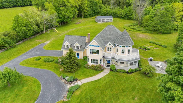 $1,325,000 | 302 Ledge Hill Drive, Georgia, VT 05478