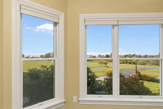 $1,325,000 | 302 Ledge Hill Drive, Georgia, VT 05478