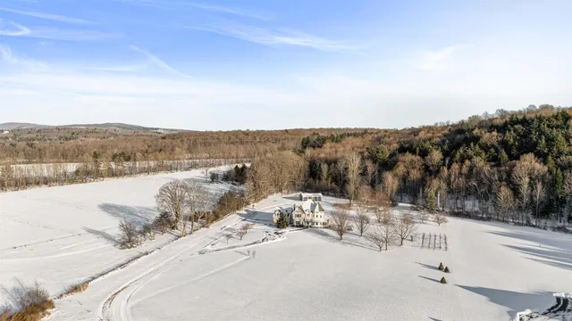 $1,325,000 | 302 Ledge Hill Drive, Georgia, VT 05478
