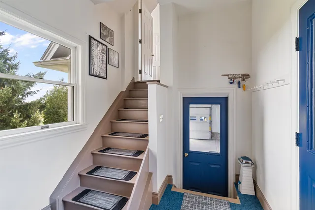 $1,325,000 | 302 Ledge Hill Drive, Georgia, VT 05478