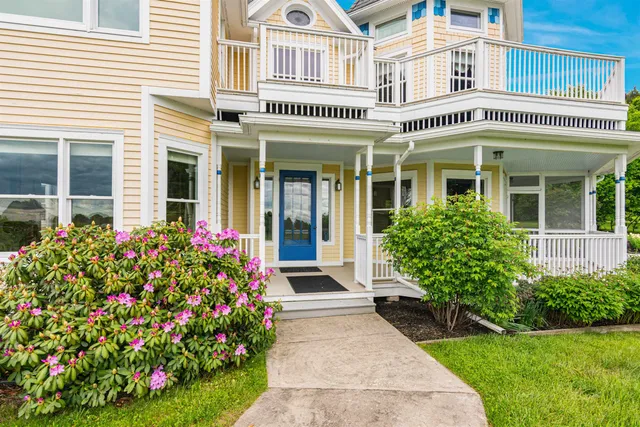 $1,325,000 | 302 Ledge Hill Drive, Georgia, VT 05478