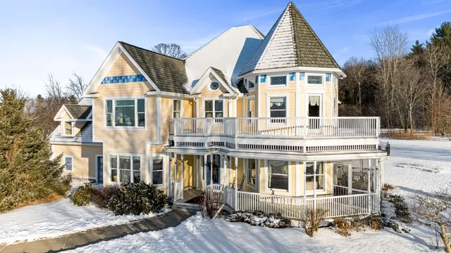 $1,325,000 | 302 Ledge Hill Drive, Georgia, VT 05478