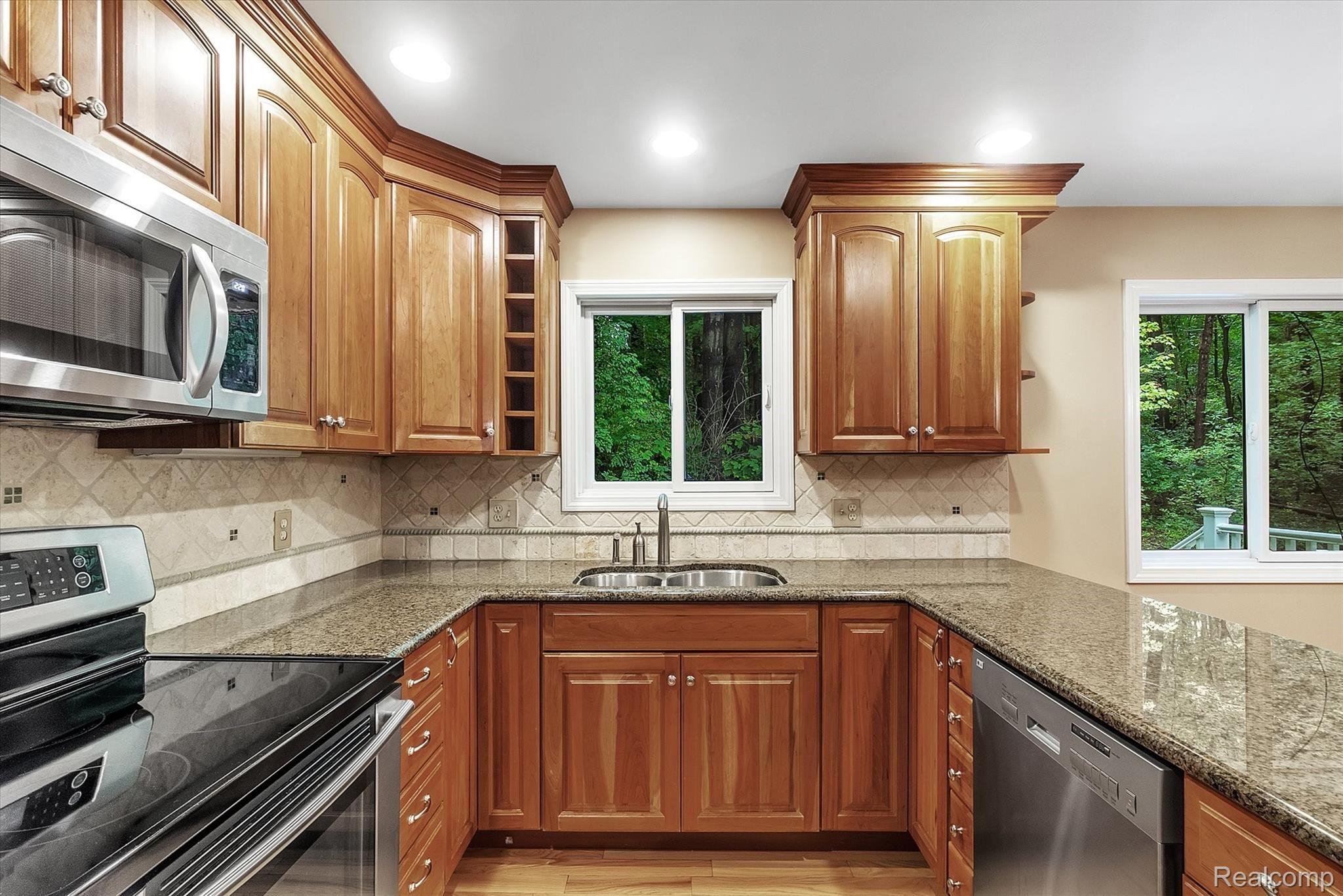 3335 Jewell Road Howell, MI 48843 - Photo 16 of 32 16-3335-Jewell-Rd-Howell-MI-48843-WindowStill-Real-Estate-Photography-23.jpg