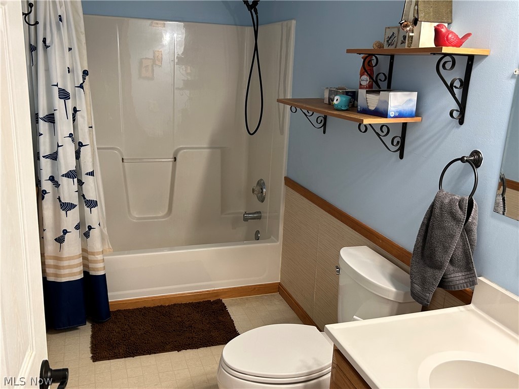 1658 Vesta Road Wakeman, OH 44889 - Photo 6 of 7 2nd Flr Bath