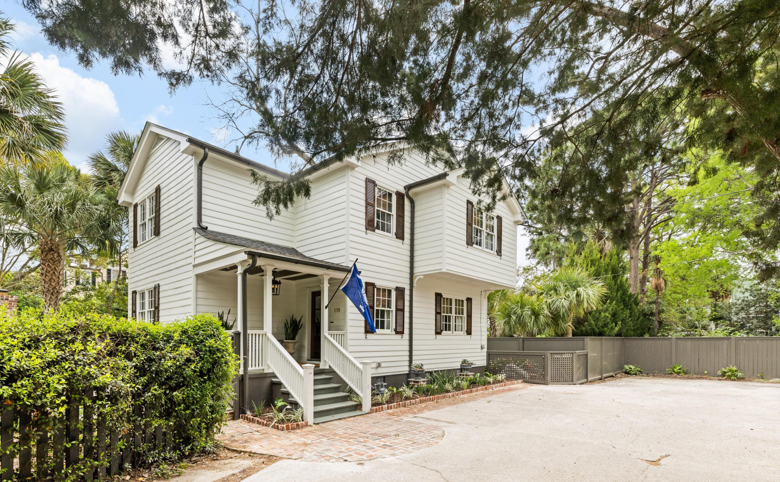 115 1/2 Rutledge Avenue Charleston, SC 29401 - Photo 2 of 2 115 1/2 Rutledge Exterior