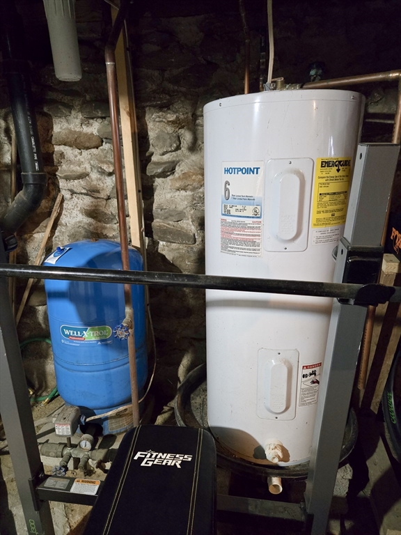 29 Finn Park Road Rutland, MA 01543 - Photo 17 of 24 a view of water heater