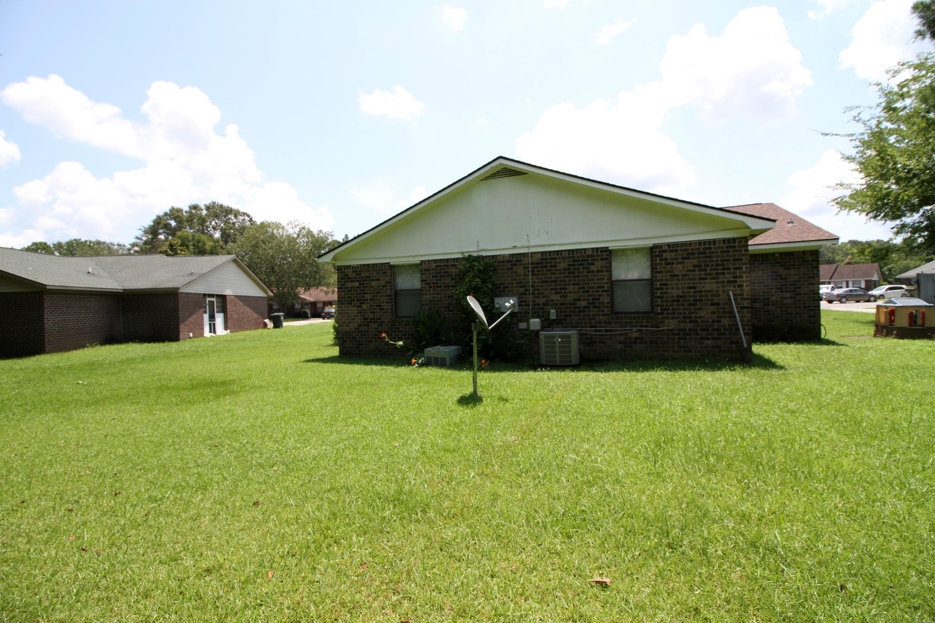 108 Peach Road Goose Creek, SC 29445 - Photo 16 of 18 IMG_6036