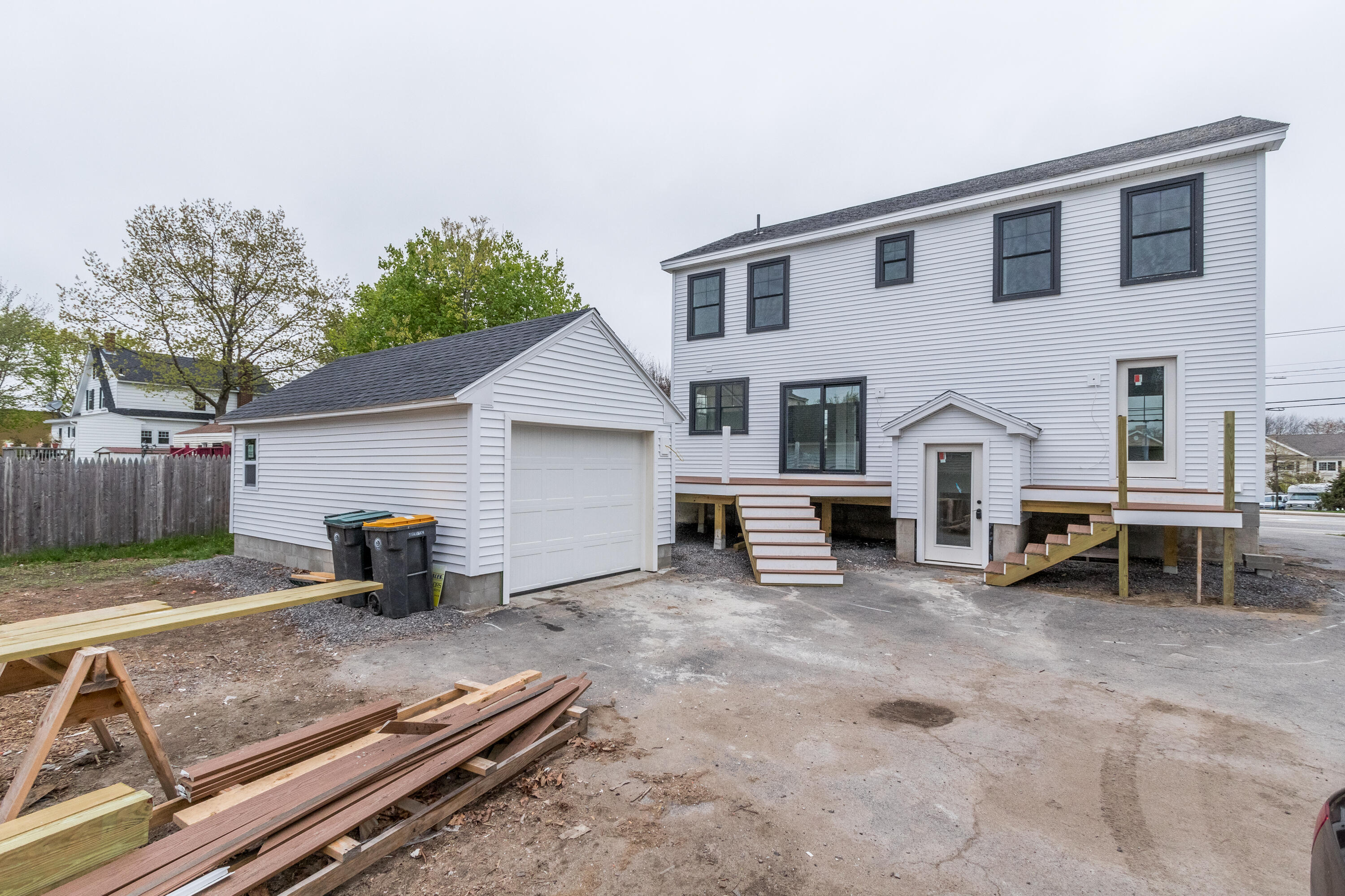 11 Black Point Road Scarborough, ME 04074 - Photo 2 of 32 20220516rf-71074
