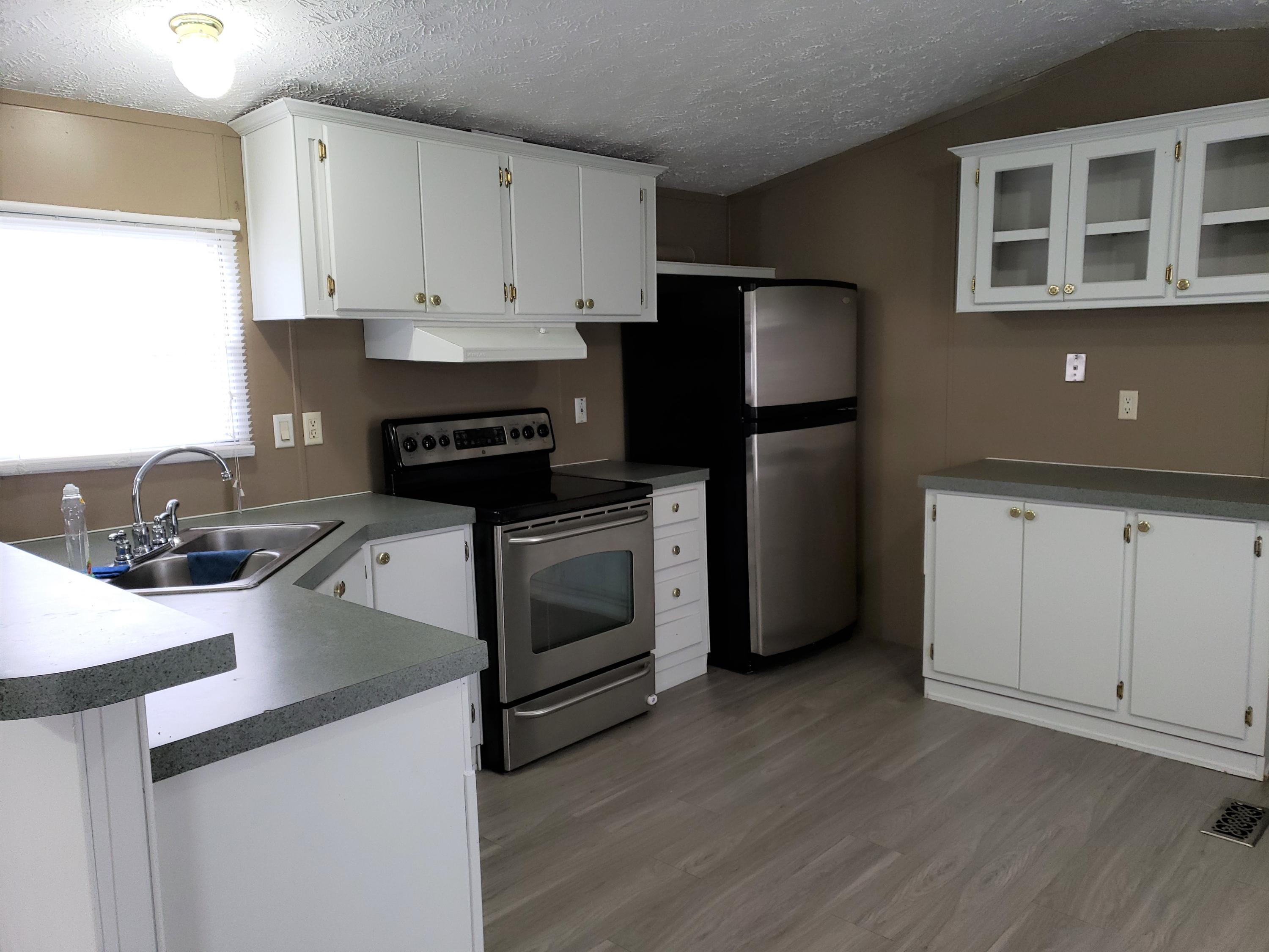 142 Zion Road Dorchester, SC 29437 - Photo 4 of 11 Kitchen3