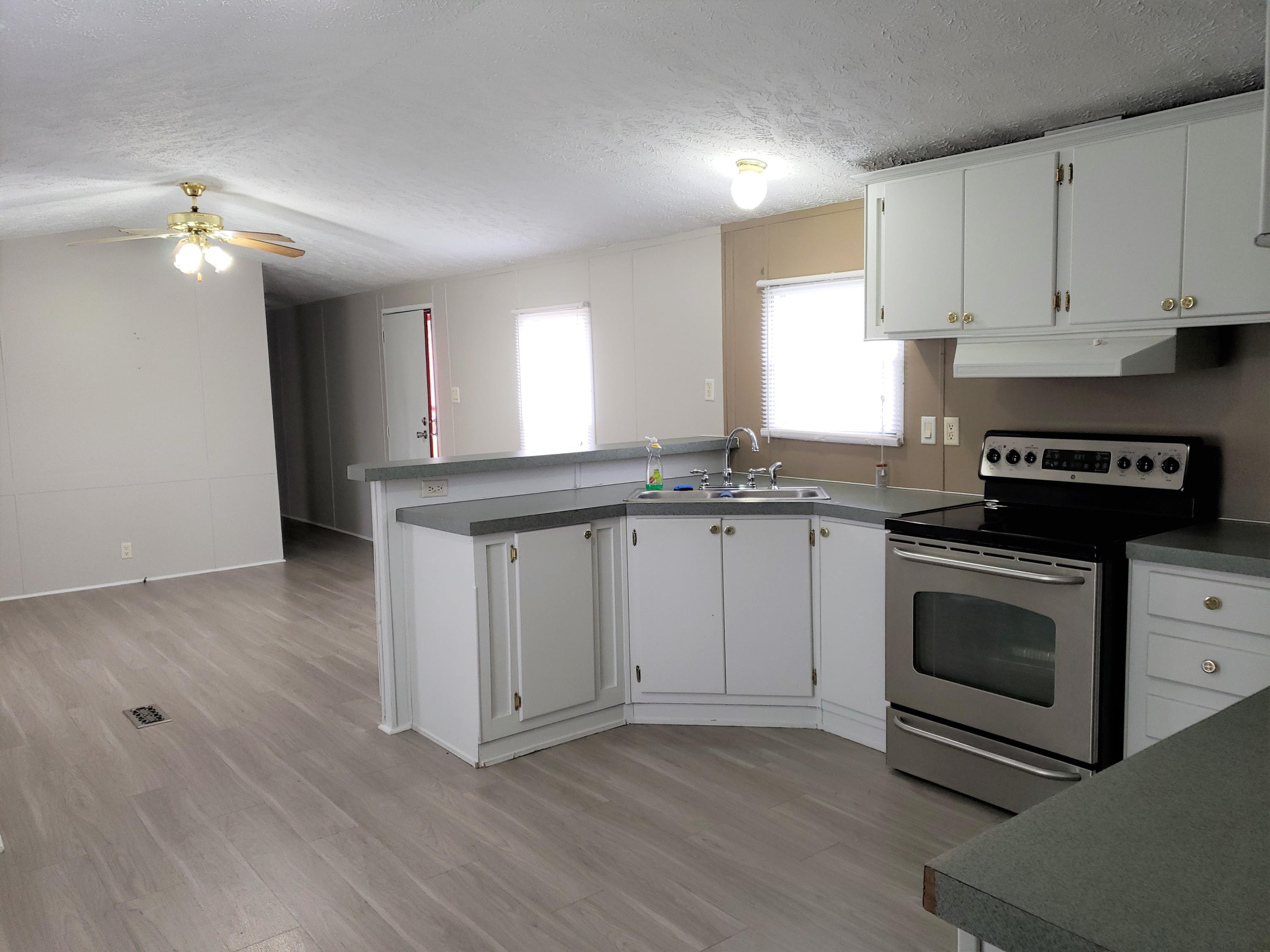 142 Zion Road Dorchester, SC 29437 - Photo 5 of 11 Kitchen2