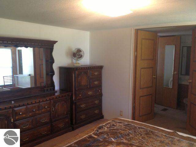 4677 Snyder Road Mesick, MI 49668 - Photo 8 of 19 1747511-7.JPG
