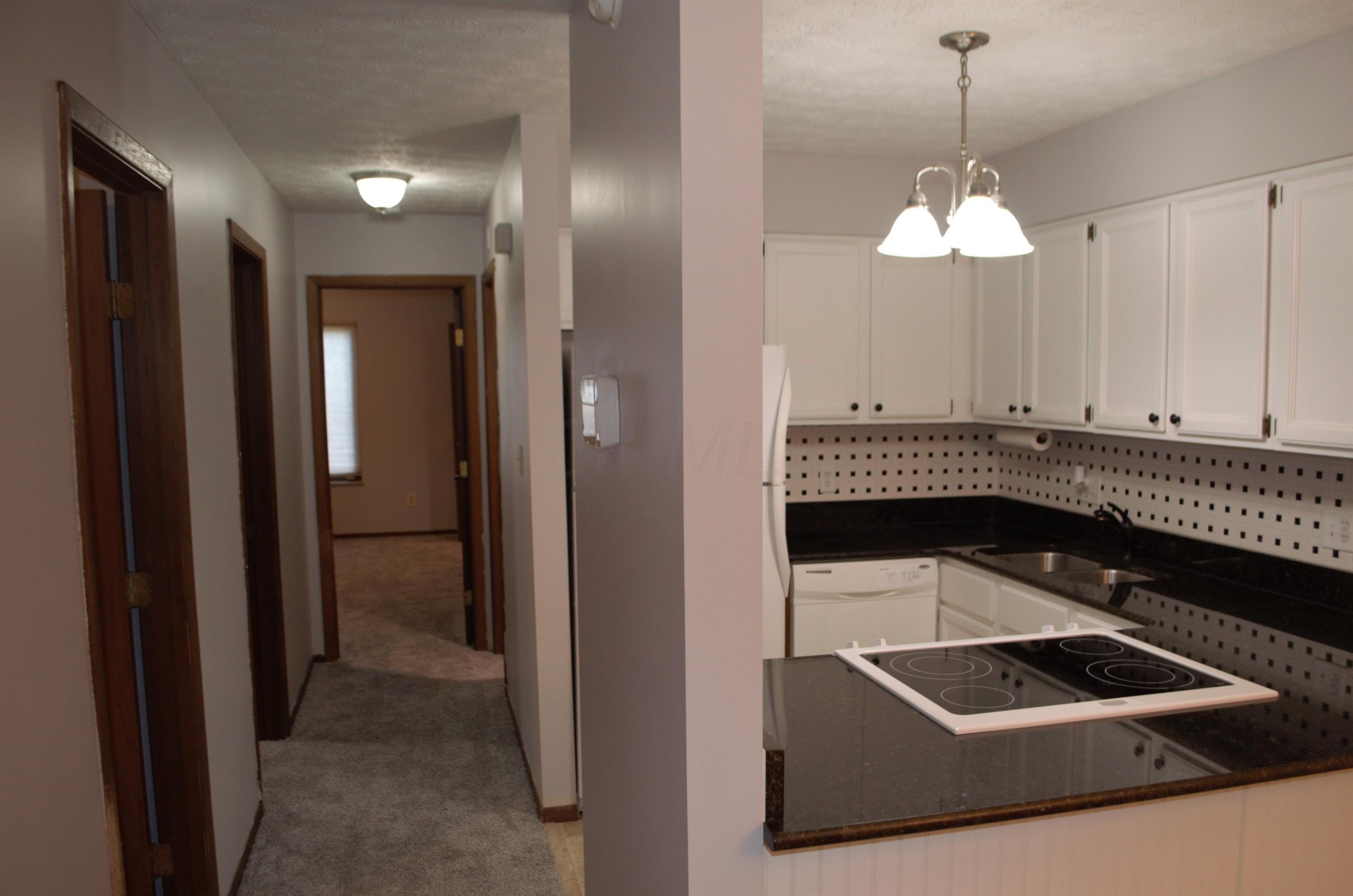 1300 Yorkland Road Columbus, OH 43232 - Photo 13 of 33