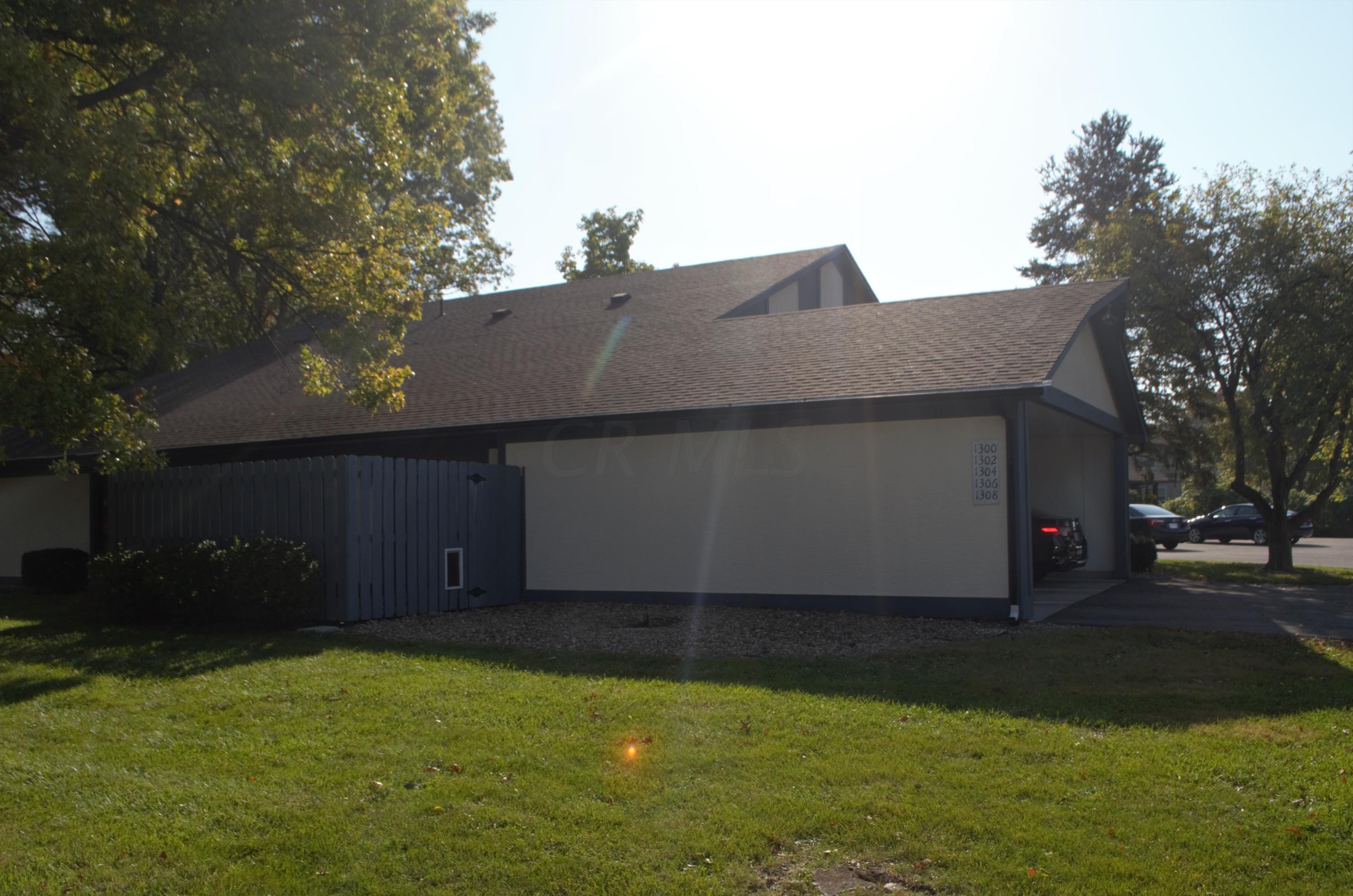 1300 Yorkland Road Columbus, OH 43232 - Photo 2 of 33