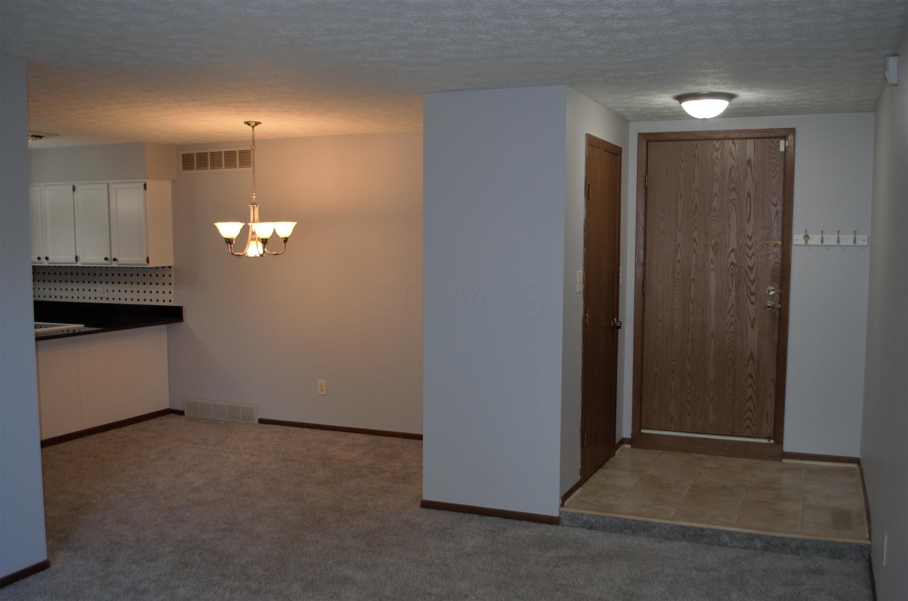 1300 Yorkland Road Columbus, OH 43232 - Photo 10 of 33