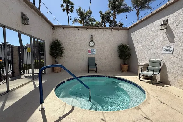 $259,000 | 24921 Muirlands Boulevard, Unit 58, Lake Forest, CA 92630