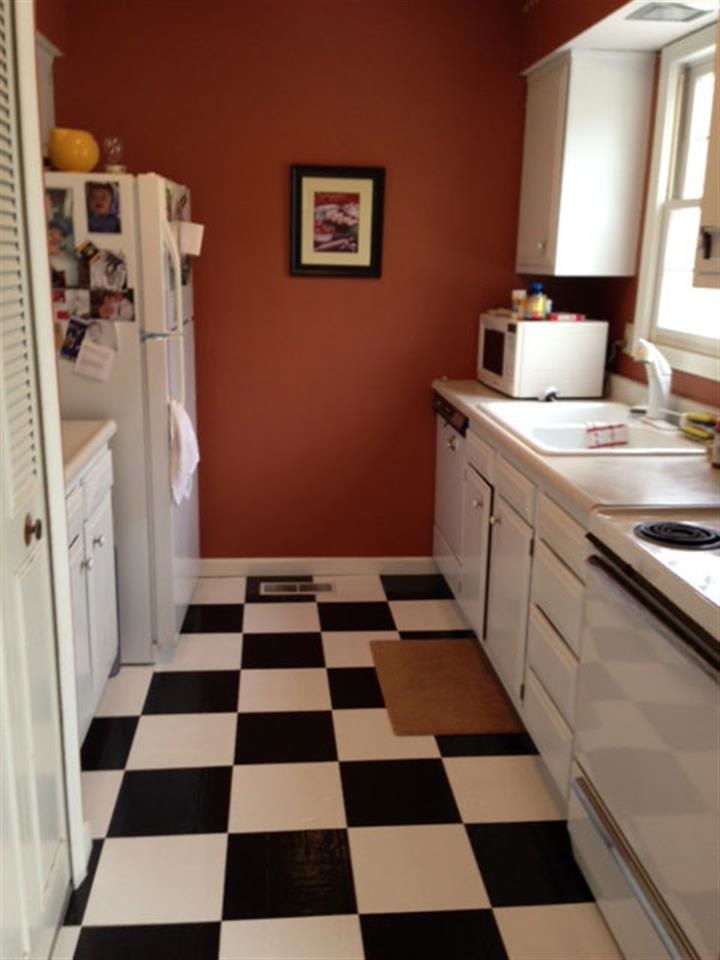 90 Richmond Road Macomb, IL 61455 - Photo 7 of 16 Gallery Image 7