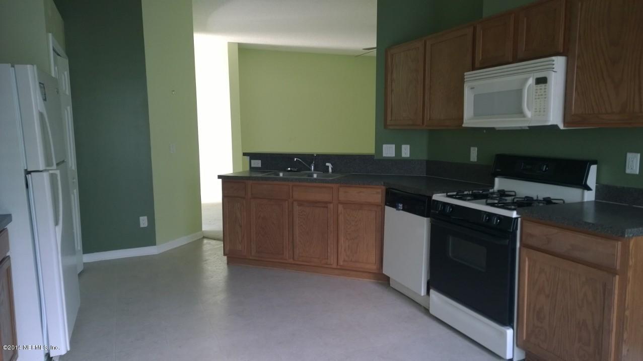 10310 Red Tip Road Jacksonville, FL 32218 - Photo 4 of 7 red tip kitchen 2