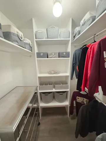 $229,900 | 2110 Country Club Drive, Woodridge, IL 60517