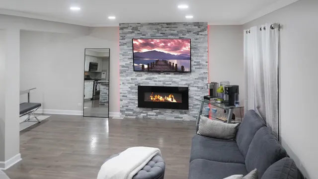 $229,900 | 2110 Country Club Drive, Woodridge, IL 60517