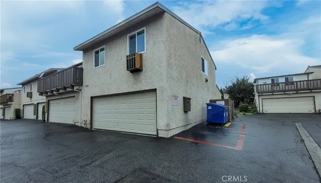 $749,999 | 809 East Acacia Avenue, Unit H, Glendale, CA 91205