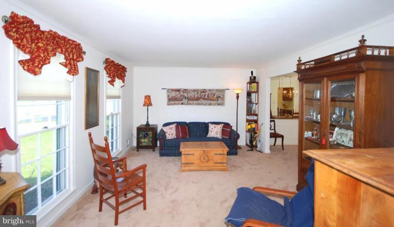 4416 Rendale Court Olney, MD 20832 - Photo 3 of 28 a living room with furniture and a window