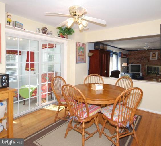 4416 Rendale Court Olney, MD 20832 - Photo 9 of 28 a dining room with furniture and window