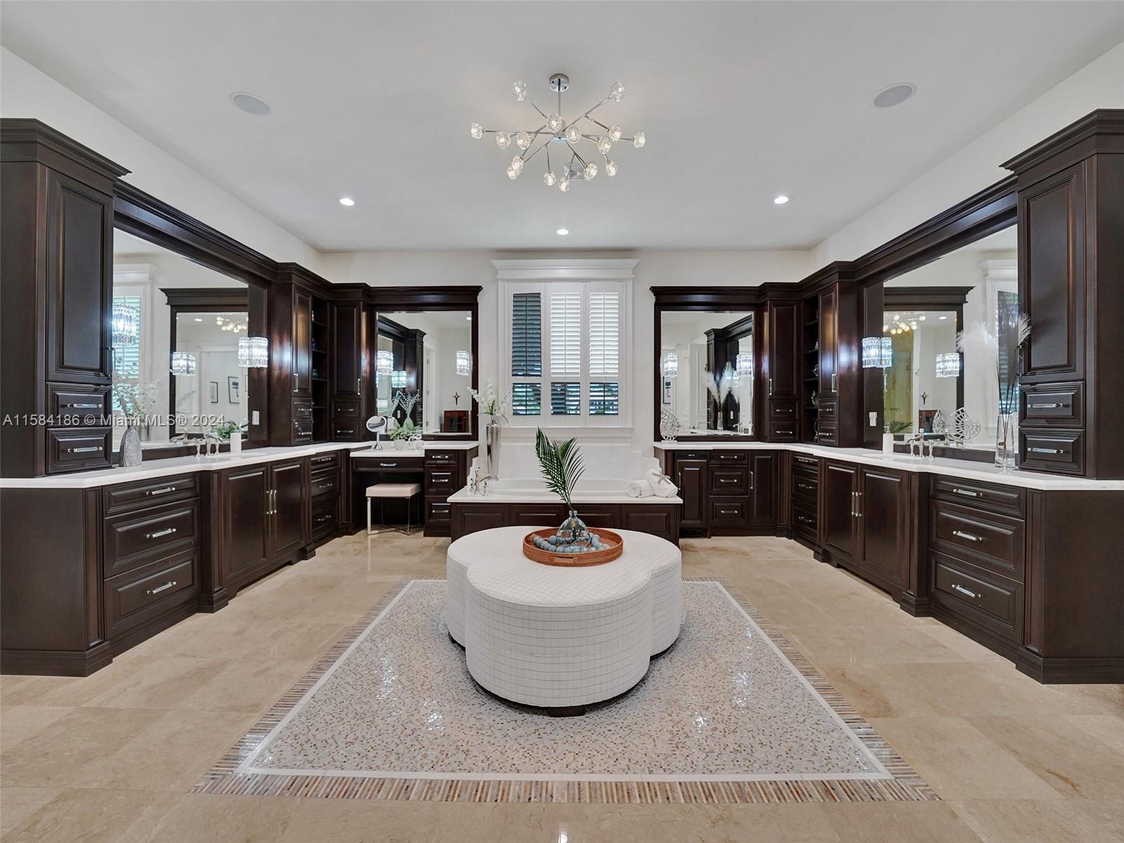 3166 Inverness Weston, FL 33332 - Photo 15 of 81 Gallery Image 15
