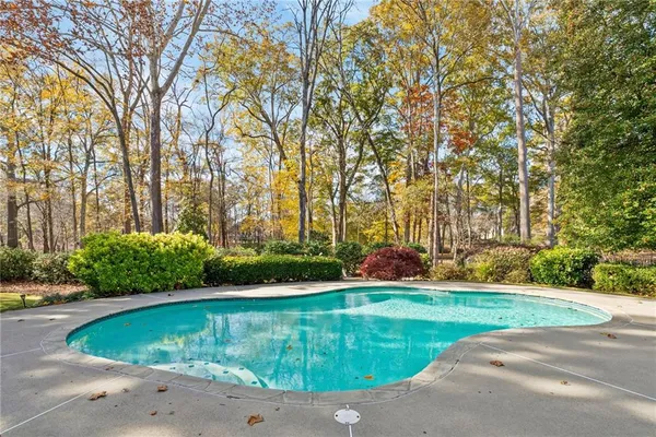 a view of walk in closet