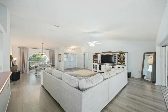 $405,000 | 2926 Meadowood Lane, Sebring, FL 33875