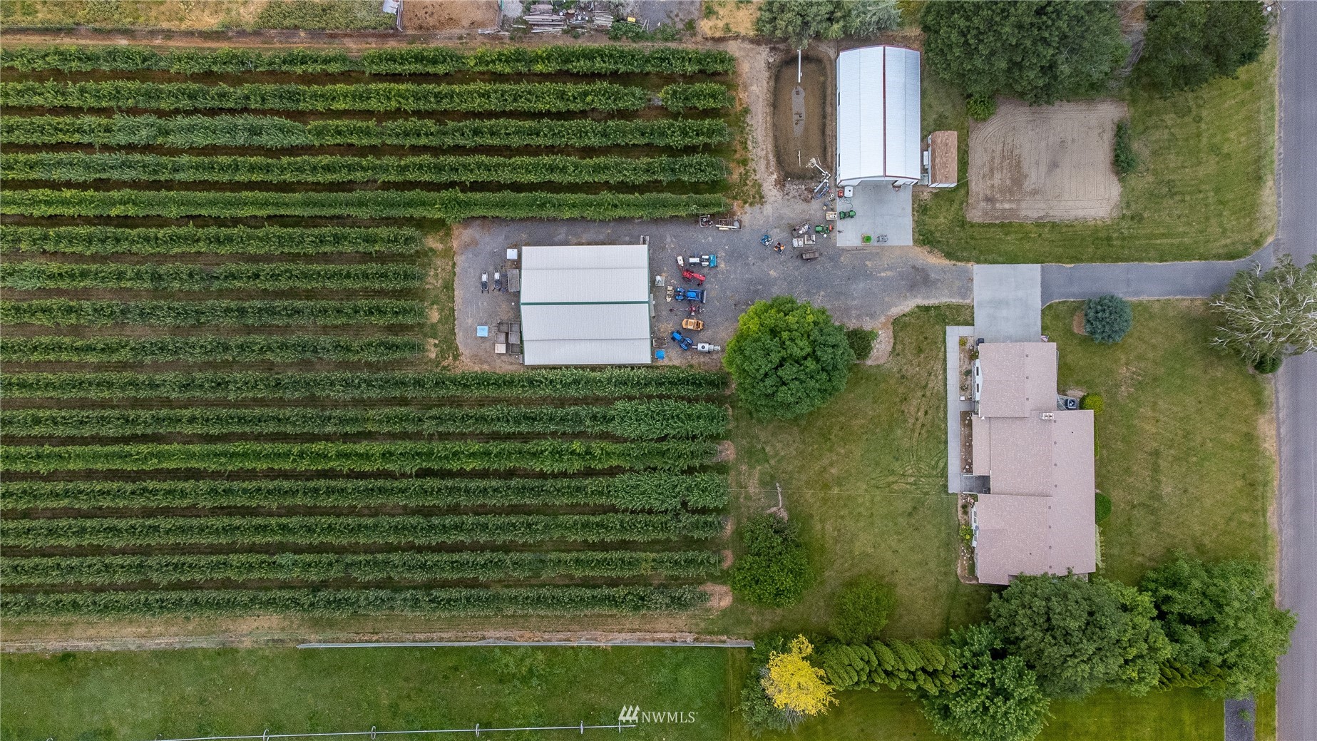 1659 West Gillis Road Othello, WA 99344 - Photo 2 of 38 a aerial view of a house
