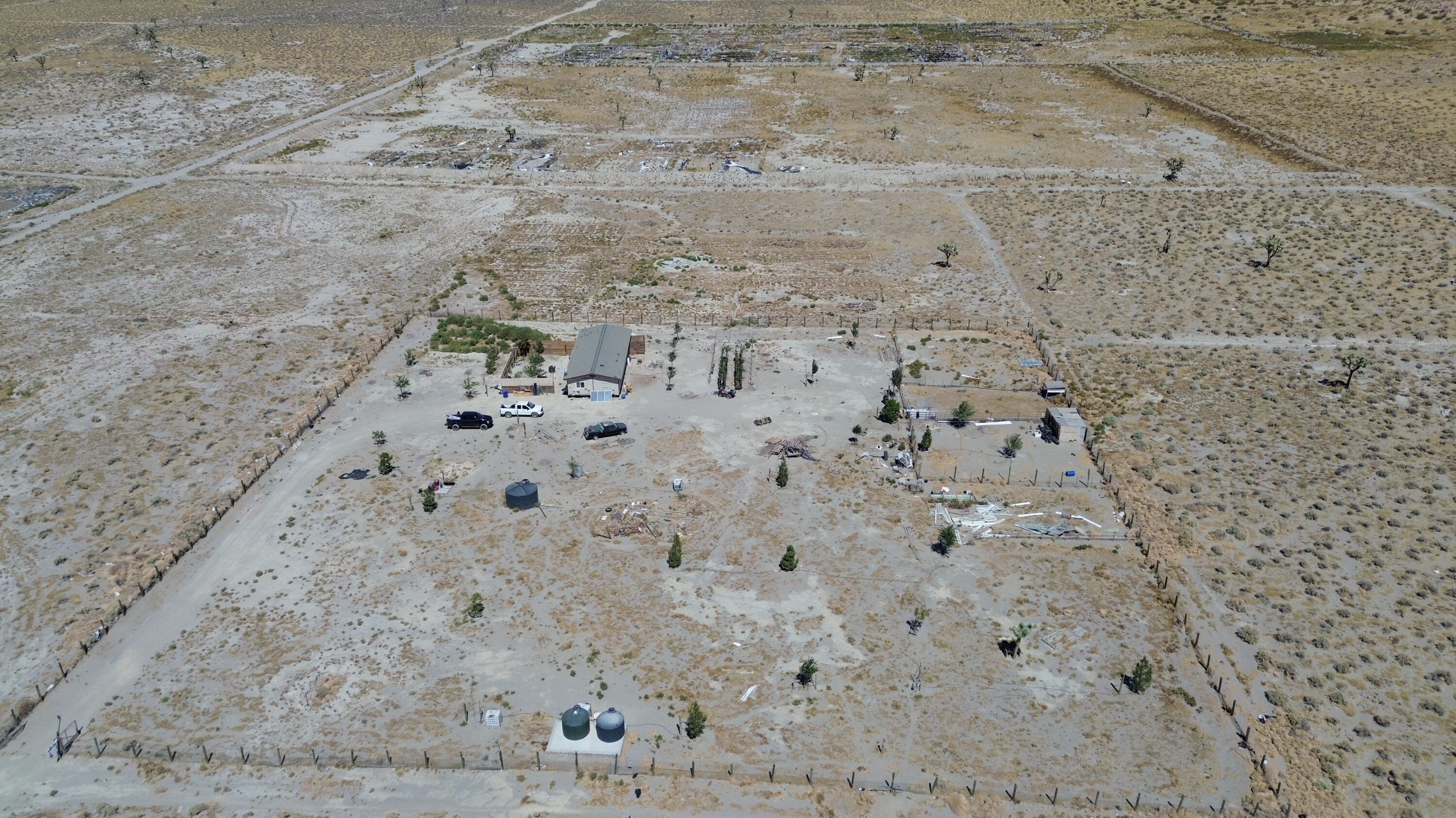 20025 Chamisal Street Adelanto, CA 92301 - Photo 17 of 46 BD14DC90-3365-432B-B187-9A08D4A2962F