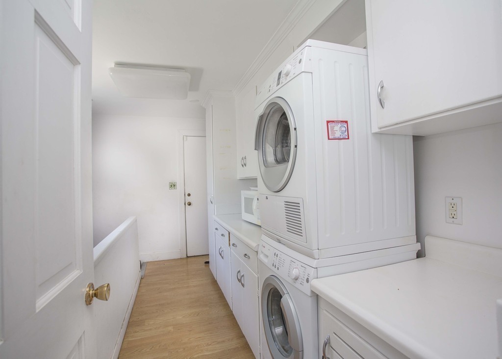 121 Farm Street Dover, MA 02030 - Photo 6 of 22