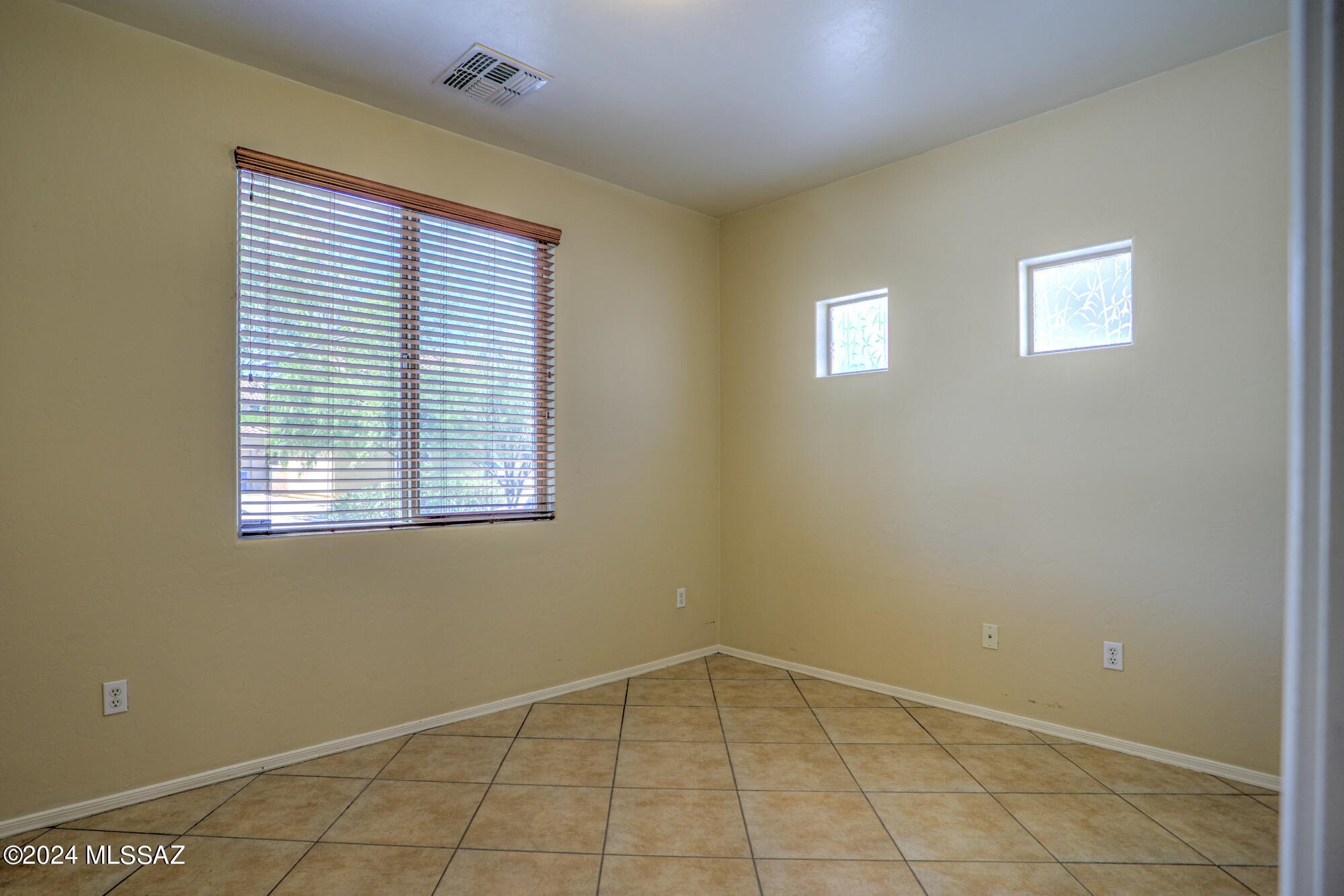 10583 East Water Poppy Road Tucson, AZ 85747 - Photo 18 of 40