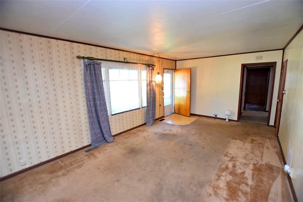 148 South Nursery Road Anderson, IN 46012 - Photo 6 of 19