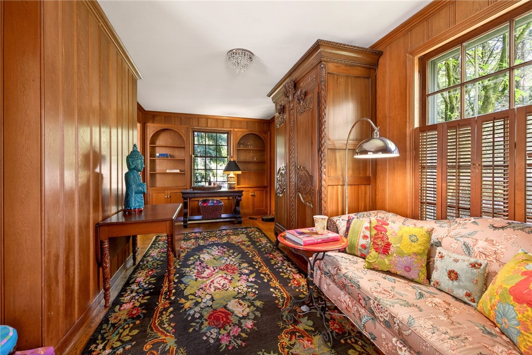 109 Sandringham Road Brighton, NY 14610 - Photo 14 of 50