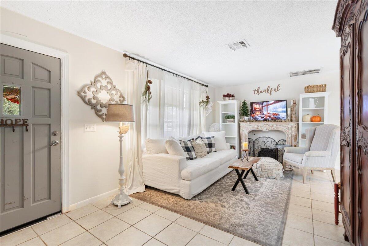 7202 Donlon Road Fort Pierce, FL 34951 - Photo 4 of 33 15-0B2A1999