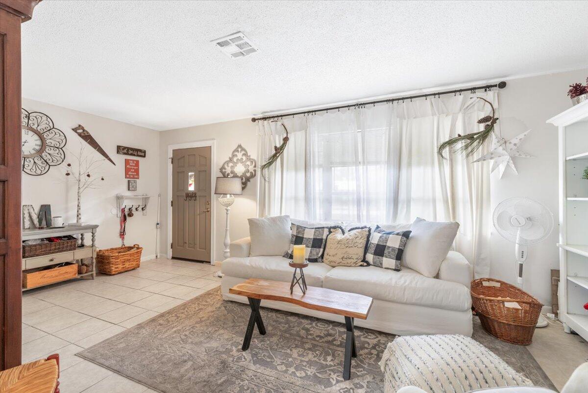7202 Donlon Road Fort Pierce, FL 34951 - Photo 6 of 33 18-0B2A2029