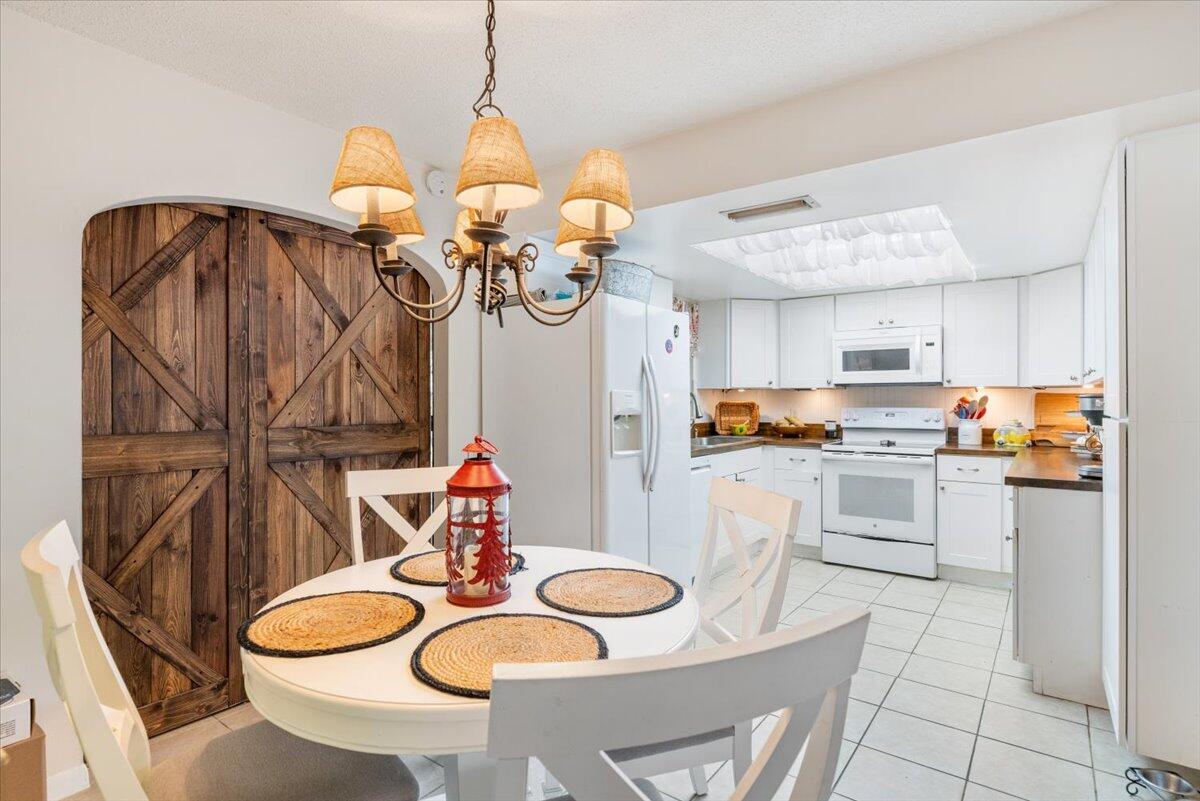 7202 Donlon Road Fort Pierce, FL 34951 - Photo 8 of 33 19-0B2A2039