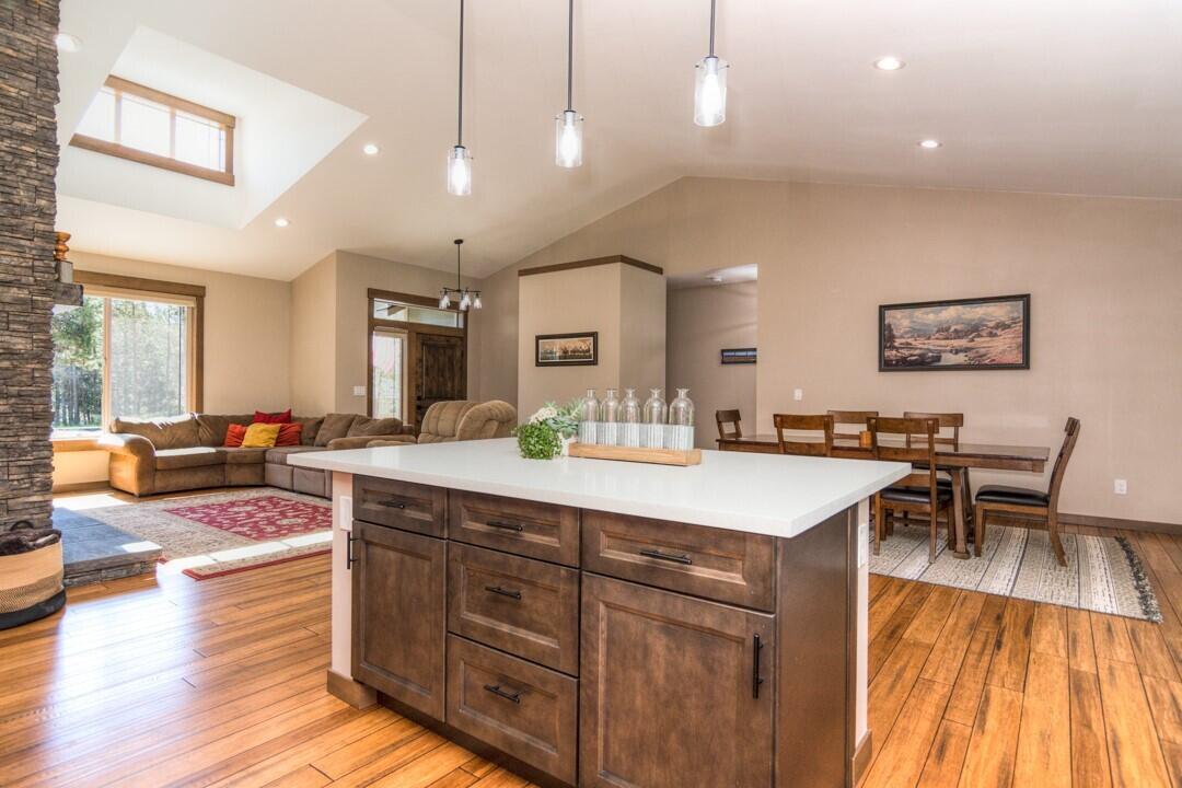 55085 Jackpine Way Bend, OR 97707 - Photo 17 of 36 thumbnail_Jackpine wya 55085 (19 of 40)