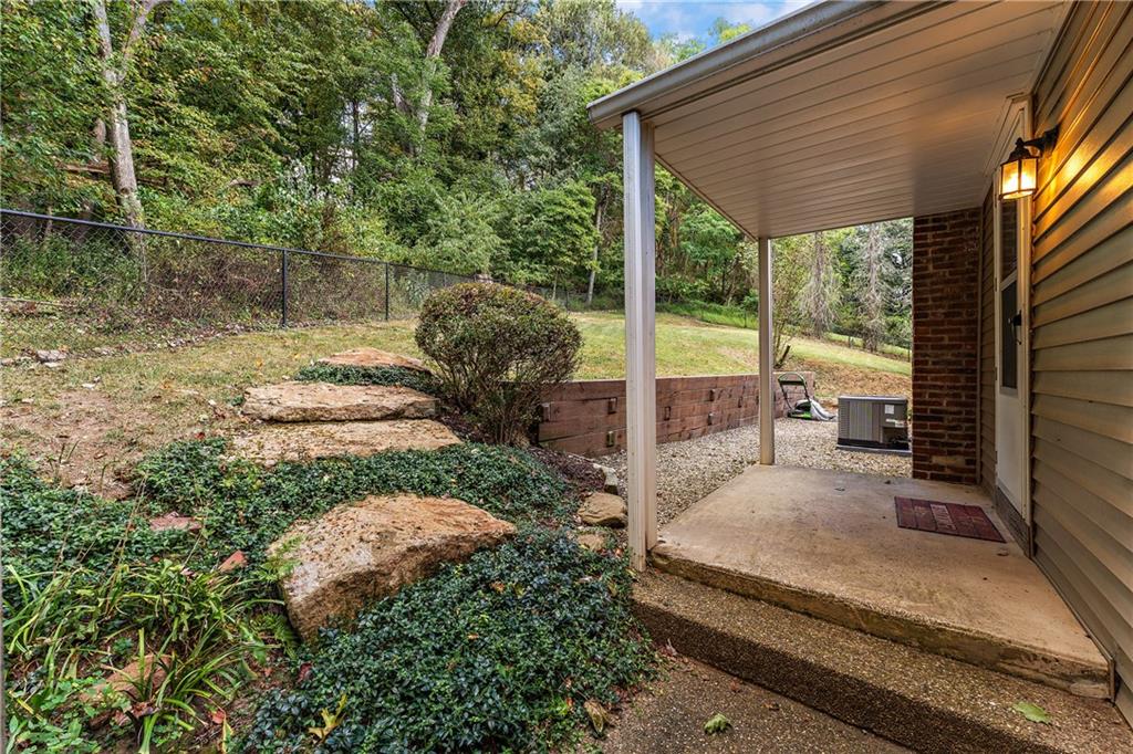 4792 Wexford Run Road Bradford Woods, PA 15015 - Photo 11 of 27 Covered rear patio