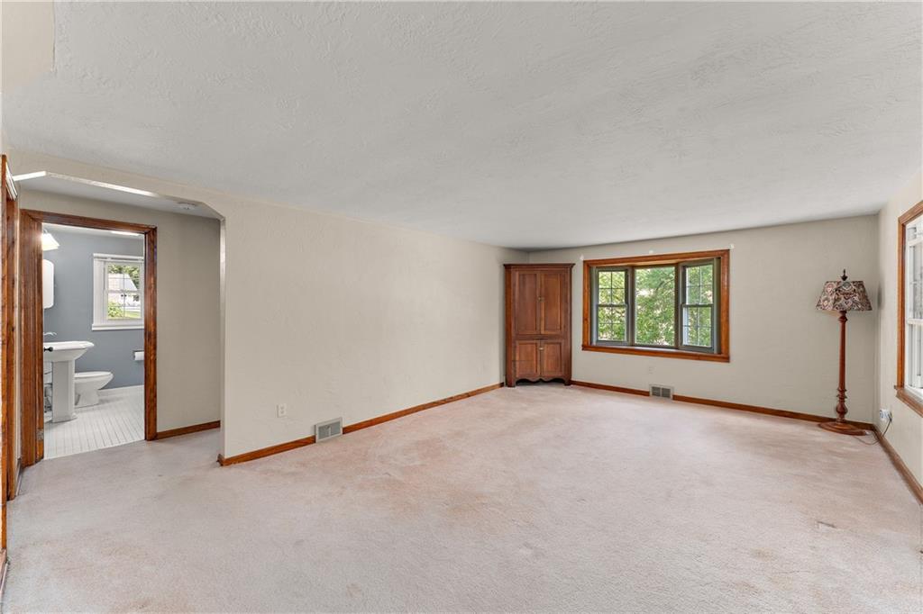4792 Wexford Run Road Bradford Woods, PA 15015 - Photo 19 of 27 Plenty of room to entertain