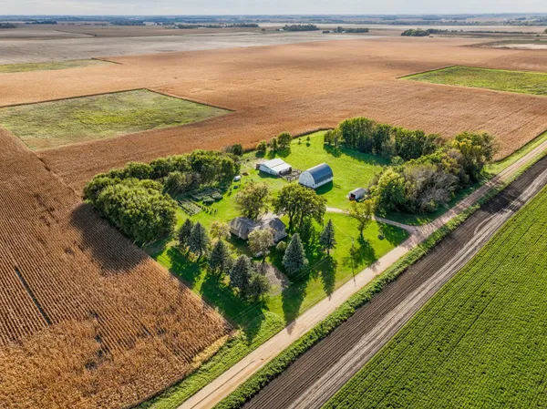 $435,000 | 8020 80th Street Northwest, Milan, MN 56262