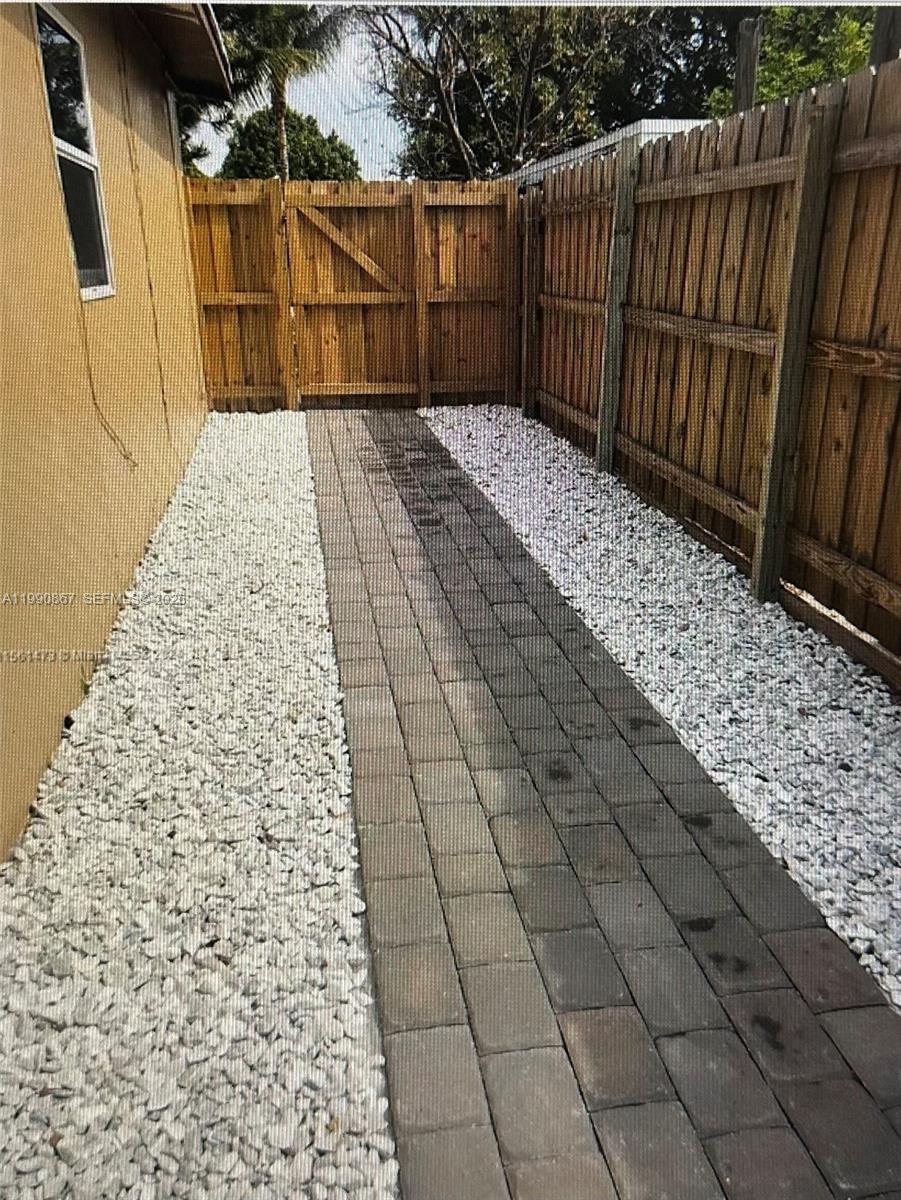 320 Ipswich Street, Unit 320 Boca Raton, FL 33487 - Photo 5 of 9