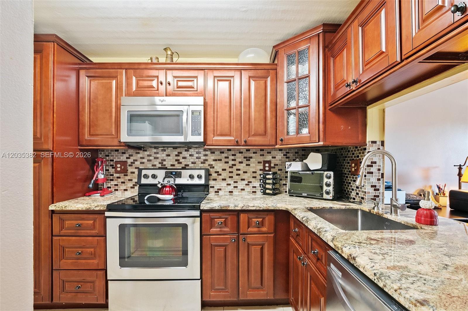 10053 Winding Lake Road, Unit 101 Sunrise, FL 33351 - Photo 11 of 24